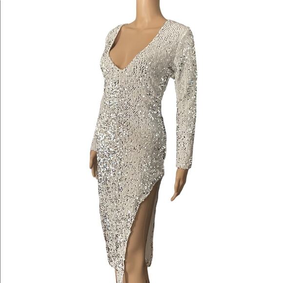 NWOT Bodycon DRESS Womens S Silver Deep V Sequined Long Sleeves Slit Cocktail - Picture 2 of 14